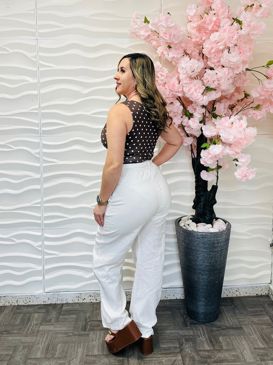 White pant