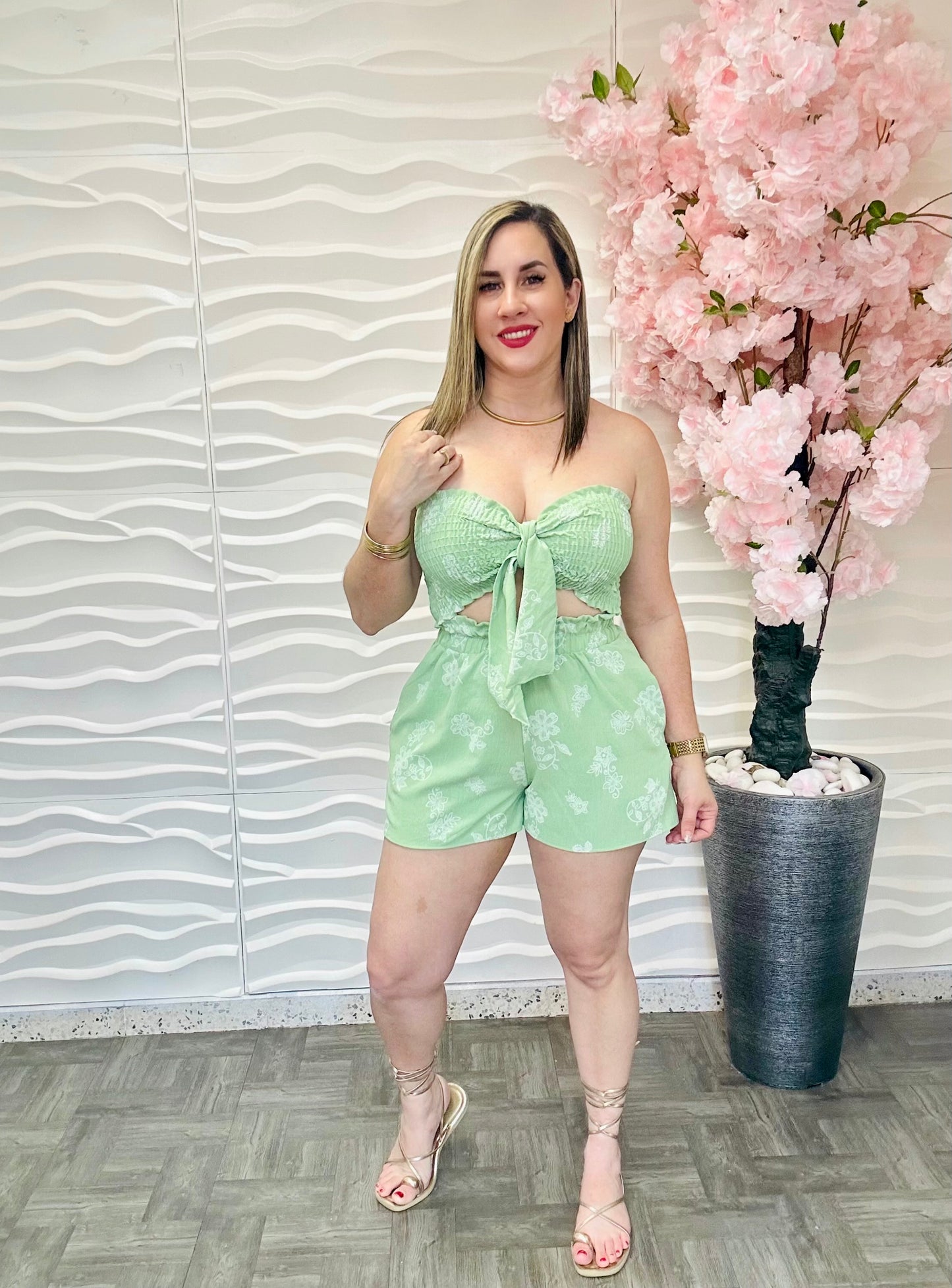 Mónique set