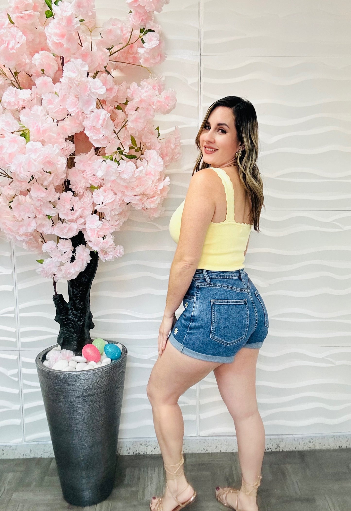 Tania short